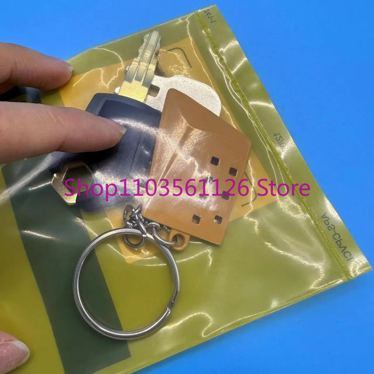Heavy Equipment With Bucket - 5P8500 8H5306 with Bucket Key Chain