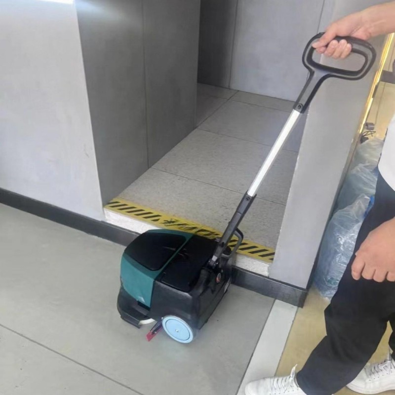Floor Scrubber Machine, Commer - огляд і ціна Heavy Equipment With Bucket